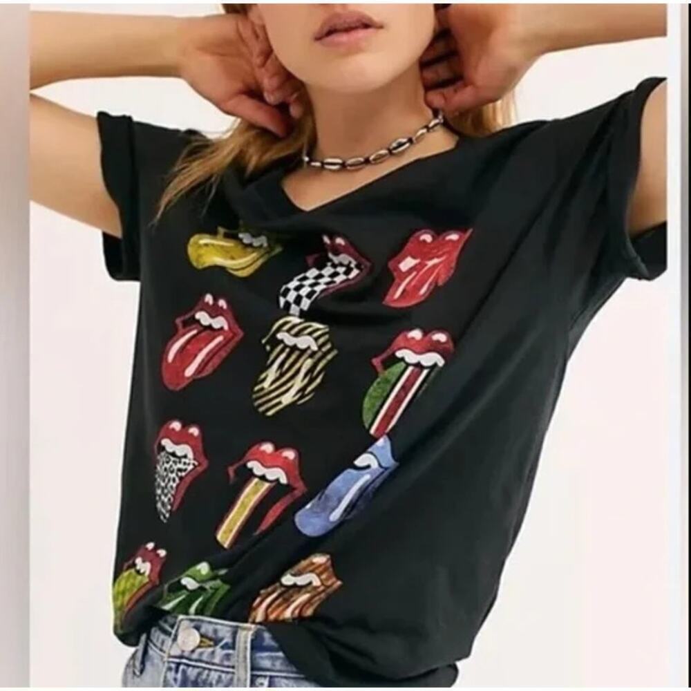 Free People Daydreamer Rolling Stones 12 Tongues Black Boyfriend Tee Size Medium
